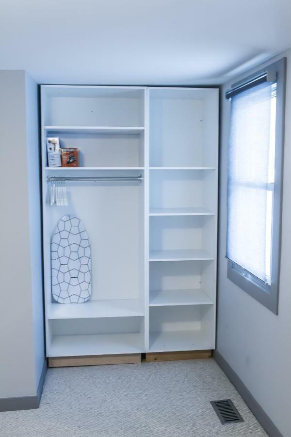 Cozy Two Bedroom Home-free Parking Ottawa
