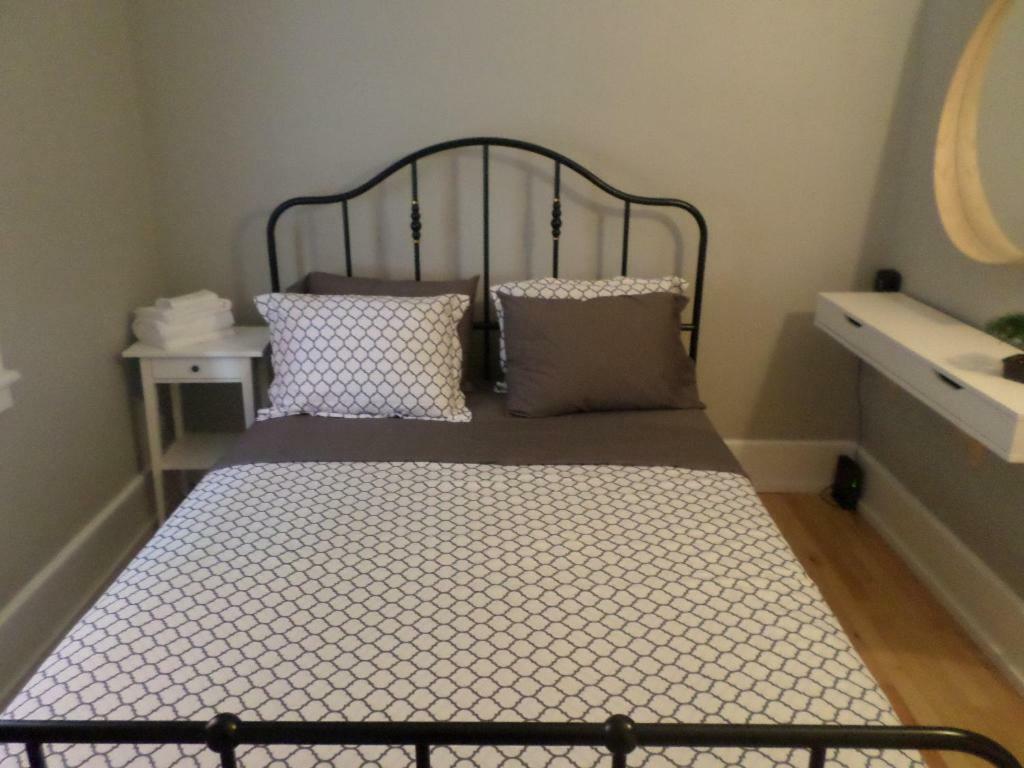 Apartment Beautiful, Clean, Quiet 2 Br-in Downtown Ottawa. Parking, Wifi And Netflix Included Ottawa
