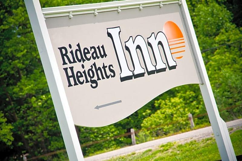 Rideau Heights Bed & Breakfast 2*