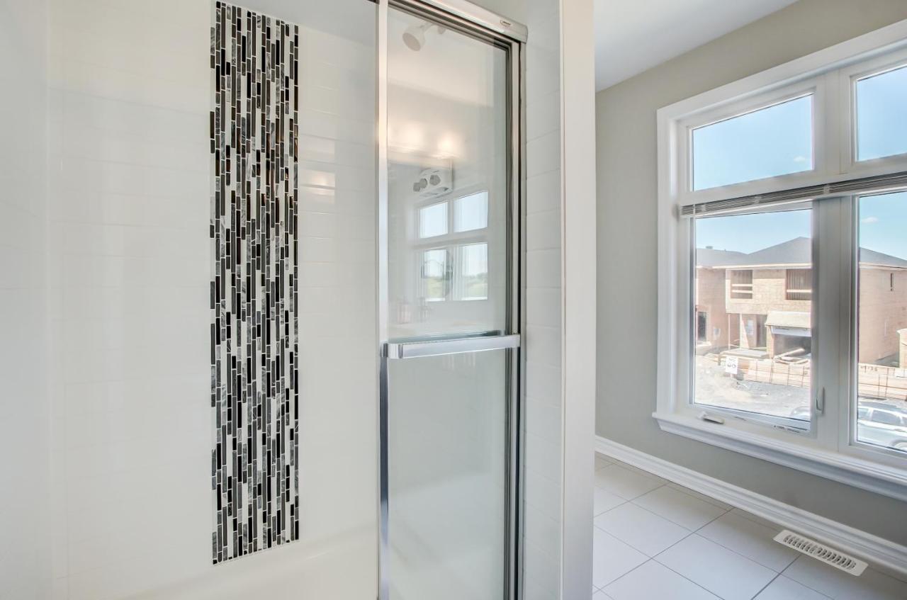 Henia's Ottawa