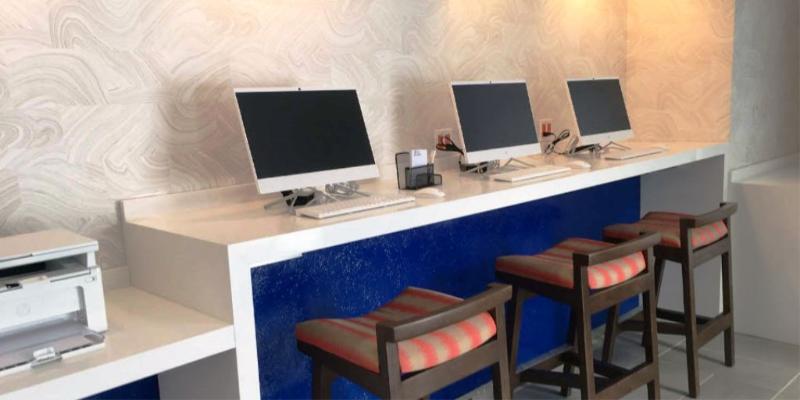 Hotel Glo Western Kanata West