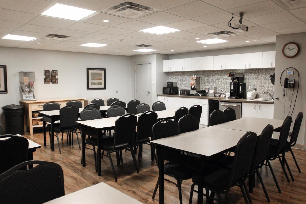 Welcominns Ottawa