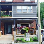 Ottawa Downtown Executive Apartment Retreat With Private Balcony Near Bank Street - Sleep Max 2