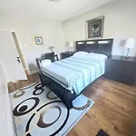 Elcho Explores Apartment