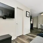 Modern And Cozy - 1br Unit With Netflix - Near Dt
