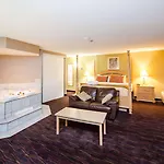 Best Western Plus Ottawa Kanata Hotel And Conference Centre