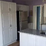Entire 9 Person House With Sky Light Apartment *