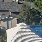 Entire 9 Person House With Sky Light Apartment *