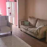 Entire 9 Person House With Sky Light Apartment Ottawa