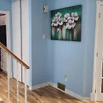 Entire 9 Person House With Sky Light