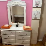 A Bed Of 2 Beds Cute For Females Only - Pour Les Femmes Seulement Homestay *