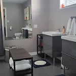 Private Trendy Studio With Fireplace Apartment *