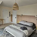 Ottawa Downtown Cozy Guesthouse