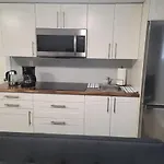 Private Apartment In Ottawa Near The Ottawa Hospital