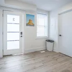 Cozy Private Apartment - 3 Minutes From Downtown With Free Parking