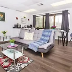 Modern 1br - Chinatown Near Little Italy Ottawa