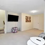 Modern Townhome Near Attractions