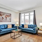 Holiday home Modern Townhome Near Attractions Ottawa