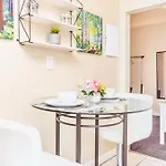 1br In Chinatown - Pet-friendly Apartment Ottawa