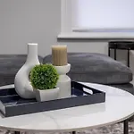 Modern Comfort - 3 Bedroom Suite With Parking - Downtown