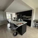Cozy Modern In A Family Friendly Neighborhood Ottawa