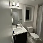 Cozy Modern In A Family Friendly Neighborhood Ottawa