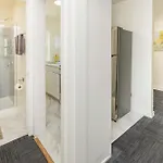 Pet-friendly Studio Unit In Chinatown * Ottawa