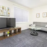 Pet-friendly Studio Unit In Chinatown * Ottawa