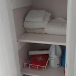 Elcho Explores Apartment *