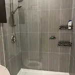 New, Private Downtown - Minimum 30 Day Apartment Ottawa