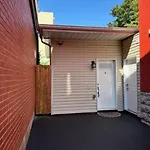 New, Private Downtown - Minimum 30 Day Apartment