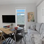 Alterra Cozy Studio Beechwood 10
