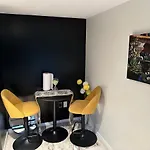 Apartment Luxury & Free Parking Bachelor Ottawa