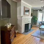 Holiday home The Dows Retreat With 2 Car Driveway Ottawa
