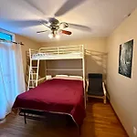 Ottawa Backpackers Inn