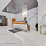 High-end With Gym And Walking Distance To Parliament Ottawa