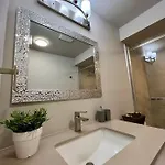 Medium Term Close To Downtown Apartment
