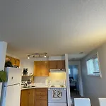 Ciceks Centrepoint Holiday home Ottawa