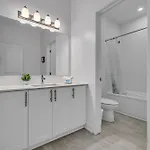 Holiday home Modern 4Br Executive Home Near Airport And Downtown