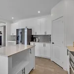 Modern 4Br Executive Home Near Airport And Downtown