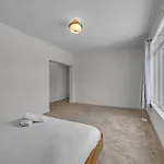 Modern 4Br Executive Home Near Airport And Downtown *