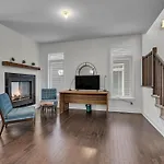 Modern 4Br Executive Home Near Airport And Downtown Ottawa