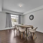 Holiday home Modern 4Br Executive Home Near Airport And Downtown Ottawa