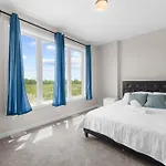 Velora Luxe Retreat * Ottawa