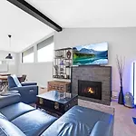 Holiday home Cozy - 5mins To The Hospital *