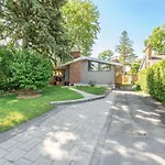 Cozy - 5mins To The Hospital Holiday home Ottawa