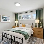 Furnished 3br * Ottawa