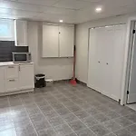 Private 2Br Suite With Parking Minutes Near Ottawa Airport