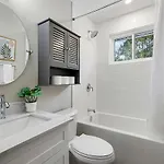 Furnished 3br *