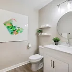 Furnished 3br * Ottawa